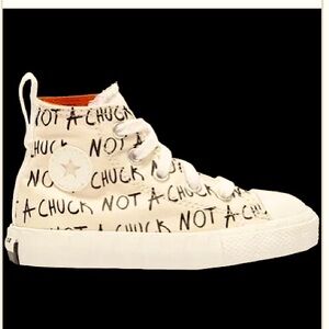 Converse OG CTAS Hi Top Style # 373170C Unisex Youth in Cream color Size 3